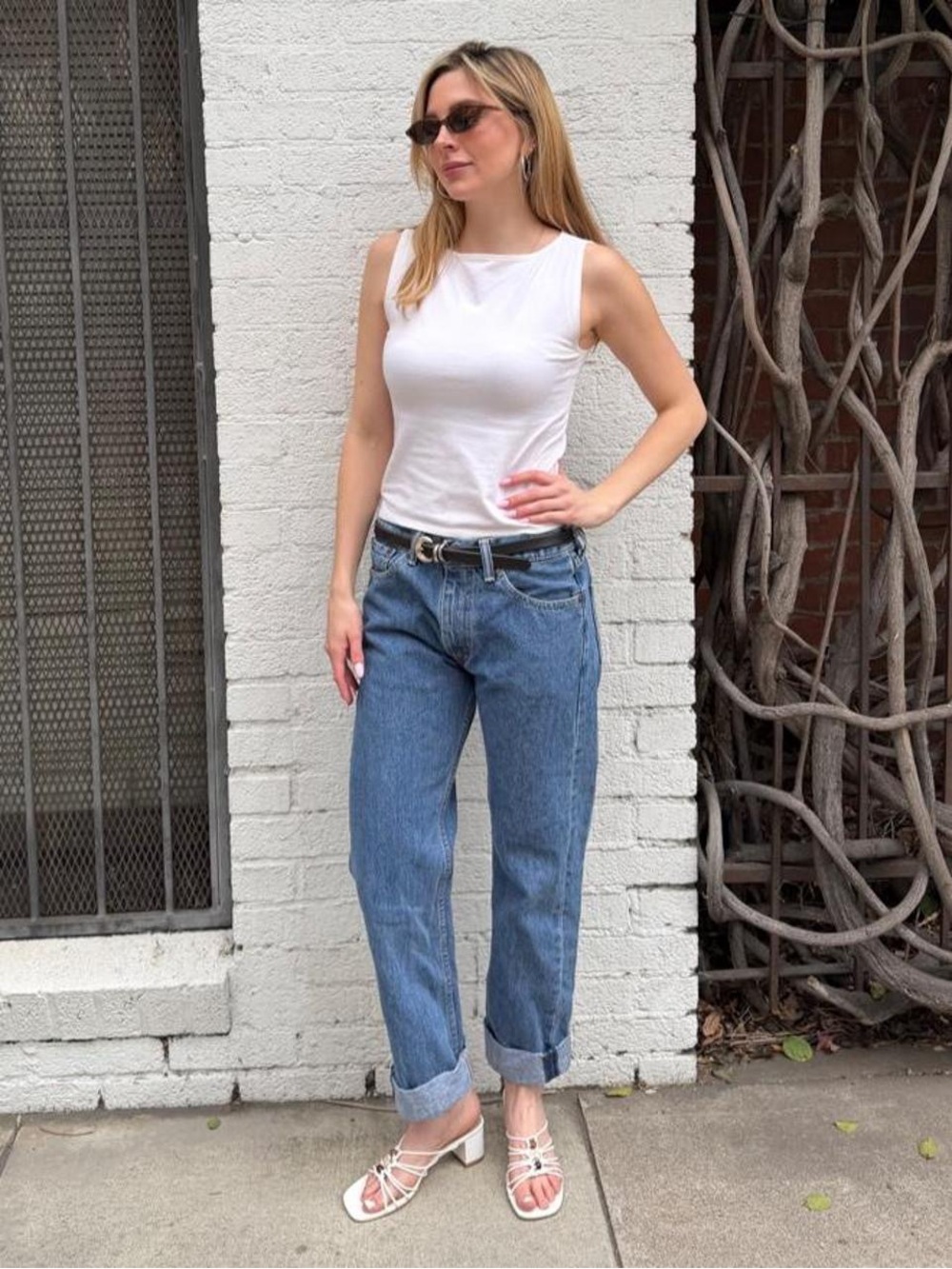 Levi's low rise 505 blue jeans -fits like a 28
 #denim #y2k #basics